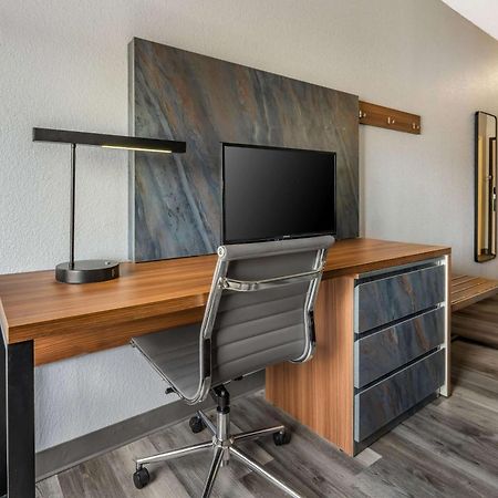 Quality Inn & Suites Manhattan Dış mekan fotoğraf