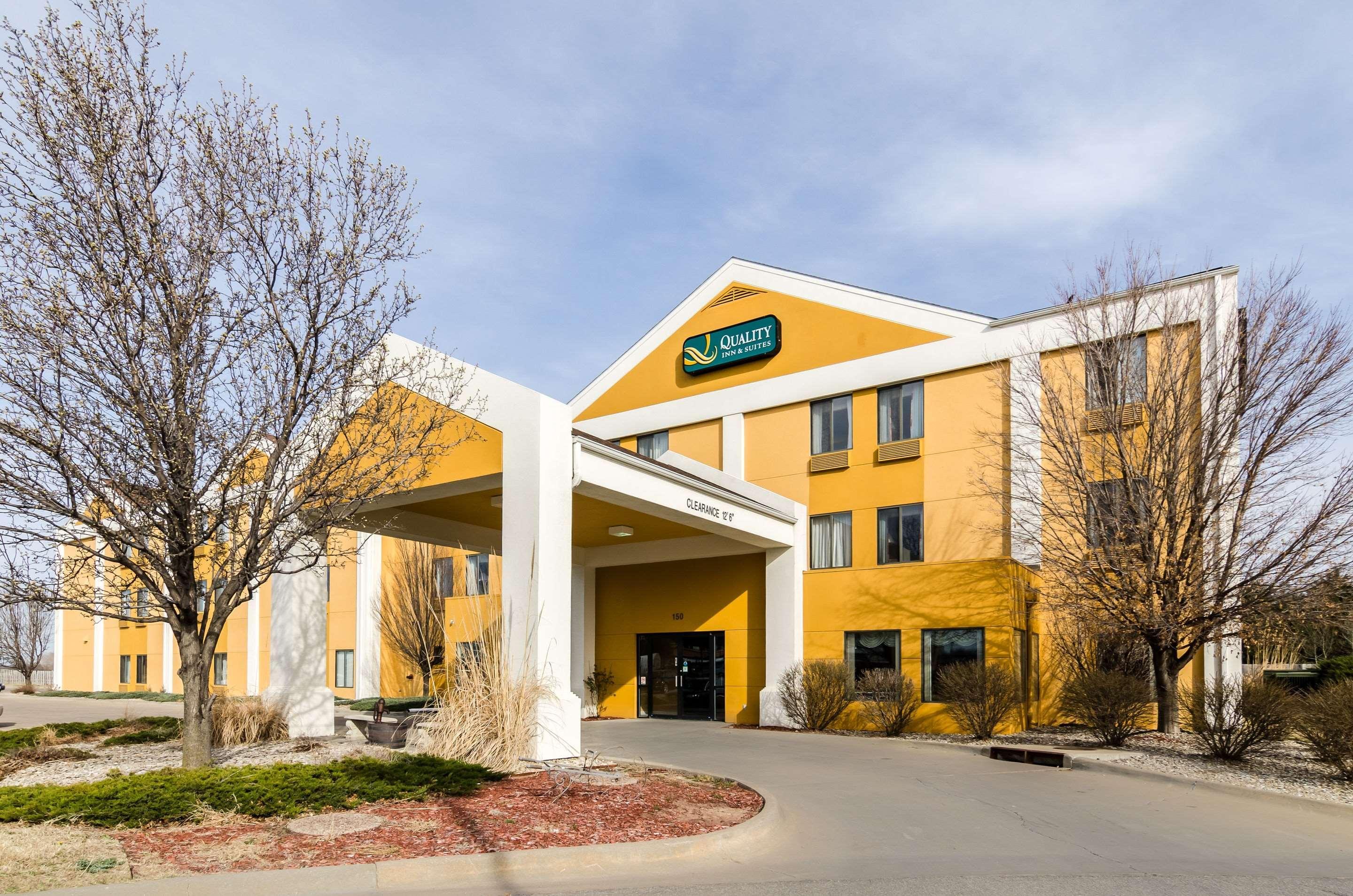 Quality Inn & Suites Manhattan Dış mekan fotoğraf