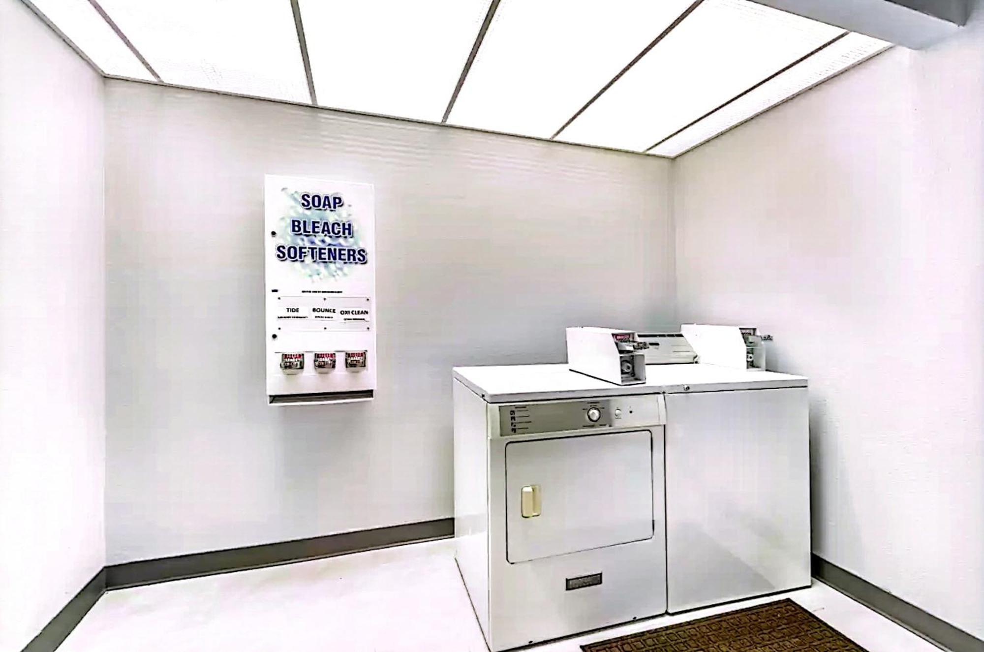 Quality Inn & Suites Manhattan Dış mekan fotoğraf