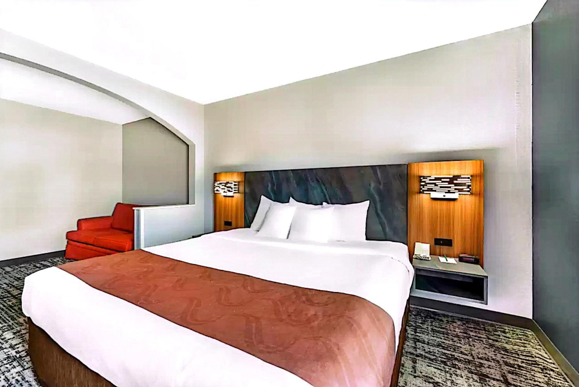 Quality Inn & Suites Manhattan Dış mekan fotoğraf
